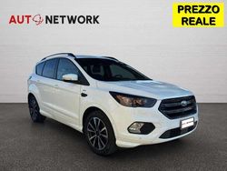 Bianco Usata 2017 Ford Kuga ST-Line SUV | 14.200 € (Buon prezzo)
