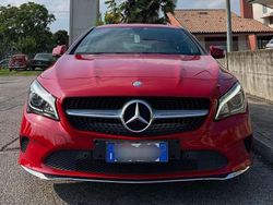 Rosso Usata 2016 Mercedes CLA220 Shooting Brake Business Station wagon | 18.000 € (Cara)