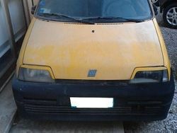Giallo Usata 1996 Fiat Cinquecento S Due volumi | 799 € (Buon prezzo)