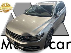 Argento Usata 2021 VW Passat Executive Station wagon | 19.900 € (Buon prezzo)