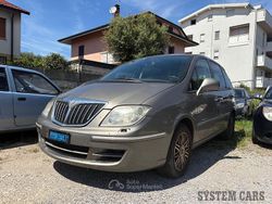 Beige Usata 2011 Lancia 2000 Tre volumi | 1700 €