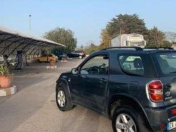 Usata 2005 Toyota RAV4 Sol SUV | 3499 €