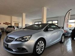 Blu/azzurro Usata 2016 Opel Cascada Cosmo Cabrio | 11.790 €