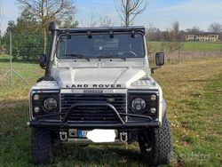 Bianco Usata 2002 Land Rover Defender SUV | 25.000 € (Cara)