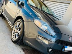 Grigio Usata 2015 Fiat Punto Lounge Due volumi | 7999 € (Cara)