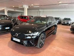 Nero Usata 2022 Volvo XC60 R-Design SUV | 34.900 € (Buon prezzo)