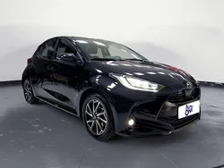 Nero Usata 2023 Toyota Yaris Hybrid Trend Tre volumi | 17.390 € (Ottimo prezzo)
