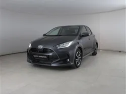 Grigio Usata 2021 Toyota Yaris Tre volumi | 14.800 € (Buon prezzo)
