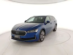 Blu Nuova 2025 Skoda Superb Style Station wagon | 42.400 € (Buon prezzo)