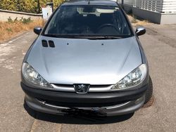 Grigio Usata 2002 Peugeot 206 Due volumi | 1400 € (Buon prezzo)