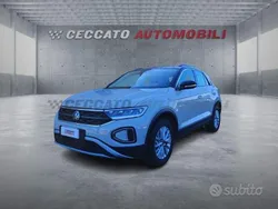 Grigio Usata 2023 VW T-Roc Life SUV | 21.945 € (Ottimo prezzo)