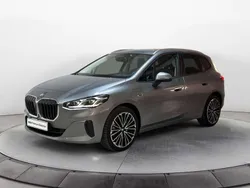 Skyscraper grey Usata 2022 BMW 230e Active Tourer Monovolume | 29.700 €