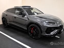Grigio Usata 2023 Lamborghini Urus SUV | 335.000 € (Molto cara)