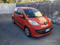 Rosso Usata 2006 Peugeot 107 Due volumi | 3600 € (Cara)