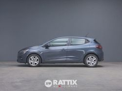 Grigio Usata 2022 Renault Clio V Business Due volumi | 11.073 € (Super prezzo)