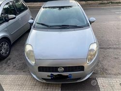 Grigio Usata 2006 Fiat Grande Punto Due volumi | 2800 € (Buon prezzo)