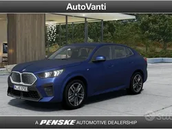 Portimao blu Nuova 2024 BMW iX2 M Sport SUV | 45.320 € (Ottimo prezzo)
