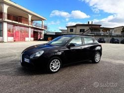 Nero Usata 2017 Alfa Romeo Giulietta Tre volumi | 7490 € (Ottimo prezzo)