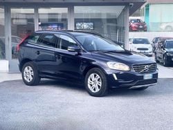 Blu/azzurro Usata 2017 Volvo XC60 SUV | 12.900 € (Buon prezzo)