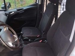 Bianco Usata 2022 Ford Courier Monovolume | 14.000 € (Molto cara)