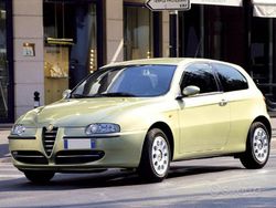 Grigio(met.) Usata 2003 Alfa Romeo 147 Distinctive Due volumi | 1200 € (Buon prezzo)