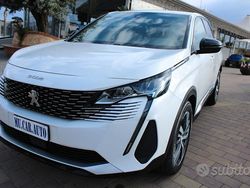 Grigio Usata 2023 Peugeot 3008 Allure SUV | 23.490 € (Buon prezzo)