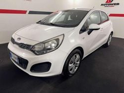 Bianco Usata 2011 Kia Rio EX Tre volumi | 4900 € (Buon prezzo)