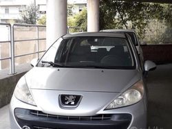Grigio Usata 2008 Peugeot 207 Tre volumi | 2500 € (Buon prezzo)