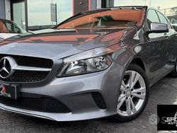 Grigio Usata 2015 Mercedes A180 Premium Tre volumi | 10.990 € (Ottimo prezzo)
