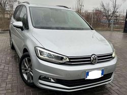 Argento Usata 2017 VW Touran Comfortline Monovolume | 15.900 € (Buon prezzo)