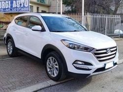Bianco Usata 2016 Hyundai Tucson Comfort SUV | 9950 € (Cara)