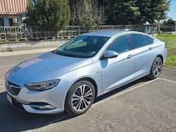 Usata 2018 Opel Insignia Tre volumi | 9000 € (Buon prezzo)