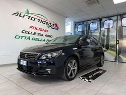 Blu/azzurro Usata 2017 Peugeot 308 Allure Tre volumi | 9500 € (Buon prezzo)