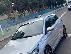 Grigio Usata 2024 Hyundai i20 Tre volumi | 15.900 € (Cara)