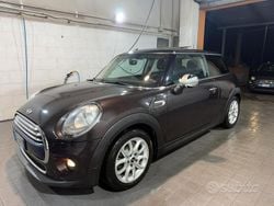Nero Usata 2013 Mini Cooper D Due volumi | 6990 € (Cara)