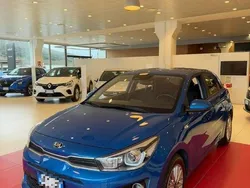 Blu Usata 2021 Kia Rio Style Tre volumi | 14.350 € (Buon prezzo)