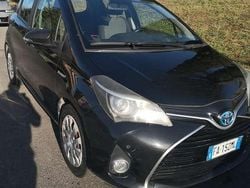 Nero Usata 2015 Toyota Yaris Hybrid Active Tre volumi | 7800 € (Ottimo prezzo)
