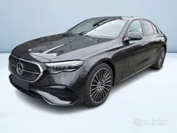 Grigio metallizzato Nuova 2025 Mercedes E220 AMG Tre volumi | 73.100 € (Super prezzo)