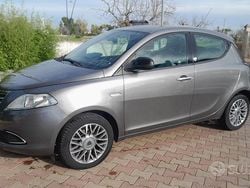 Grigio Usata 2013 Lancia Ypsilon Due volumi | 6900 € (Molto cara)