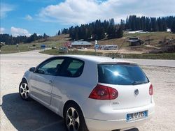 Bianco Usata 2007 VW Golf V GTD Due volumi | 2300 €