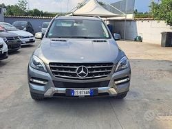 Grigio Usata 2013 Mercedes ML250 Premium SUV | 12.390 € (Buon prezzo)