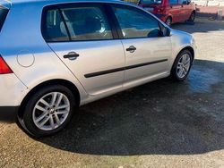 Grigio Usata 2005 VW Golf V Tre volumi | 1000 € (Super prezzo)