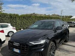 Nero Usata 2020 Audi Q8 Sport SUV | 49.999 € (Super prezzo)
