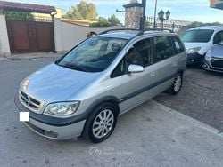 Argento Usata 2004 Opel Zafira Monovolume | 2800 € (Cara)
