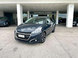 Blu Usata 2019 Peugeot 208 Signature Sky Due volumi | 10.900 € (Buon prezzo)