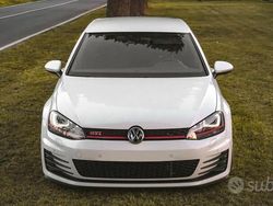 Bianco Usata 2014 VW Golf VII Business Tre volumi | 21.000 € (Cara)