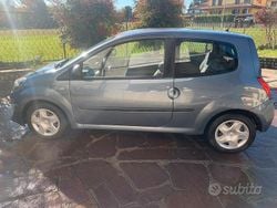 Grigio Usata 2007 Renault Twingo Due volumi | 1000 €