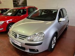 Grigio Usata 2007 VW Golf V Comfortline Tre volumi | 5500 € (Molto cara)