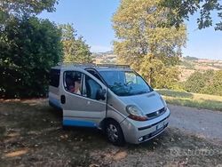 Grigio Usata 2004 Renault Trafic Monovolume | 4650 €