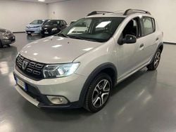 Argento Usata 2018 Dacia Sandero Stepway Tre volumi | 7000 € (Buon prezzo)